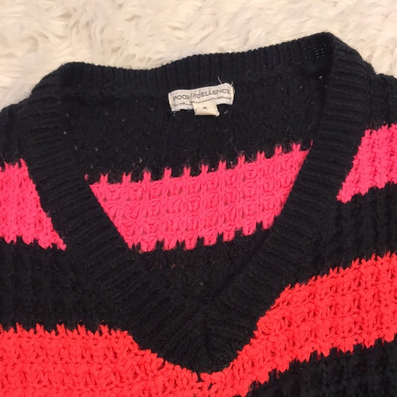 Small knitted multi color sweater - Picture 3 of 4